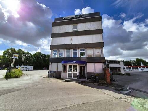 Frontansicht - Modernisierte Wohnung in zentraler Lage