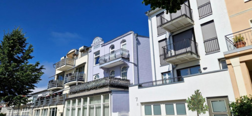 Wohnlage - Wohnen im Herzen des Seebades Warnemünde - 3 Zimmer Eigentumswohnung mit ca. 22 m² Westbalkon