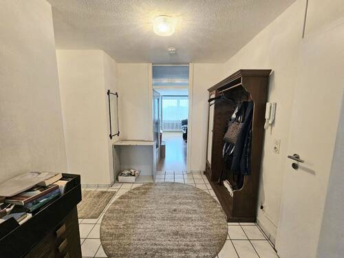 Bild 1 - Preiswerte 3,5 Zimmerwohnung mit AufzugBalkonGARAGE!