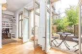Blick auf die Terrasse - 