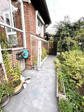 Durchgang zur überdachten Terrasse - 