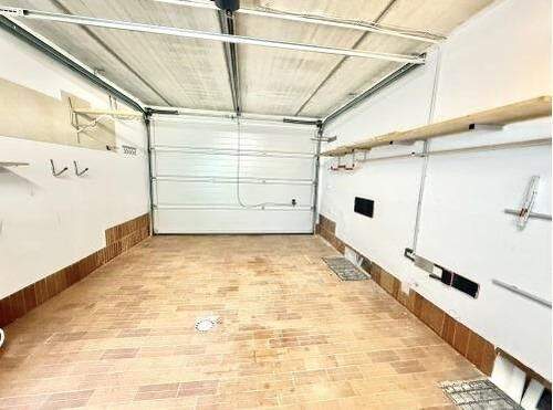 Garage.jpg - 