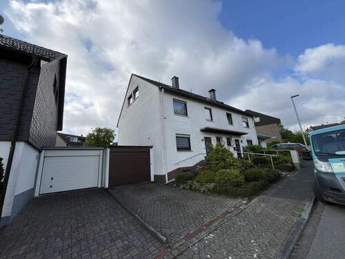 Außenansicht - 5 Zimmer Doppelhaushälfte in Bergisch Gladbach