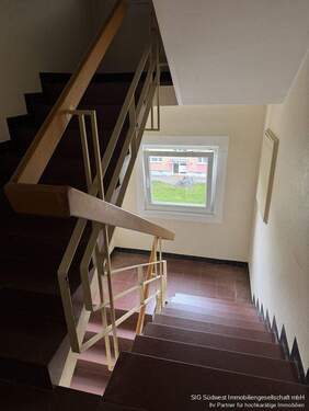 Treppenhaus - Etagenwohnung mit 70,00 m² in Karlsruhe-Ost zur Miete