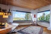 Gemütlicher Wohnbereich mit unverbautem Fernblick - 