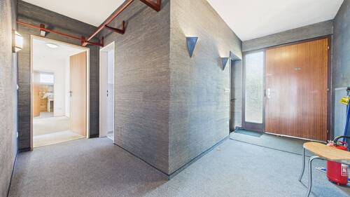 Eingangsbereich - Einfamilienhaus mit 269,00 m&sup2; in Friedberg zum Kaufen