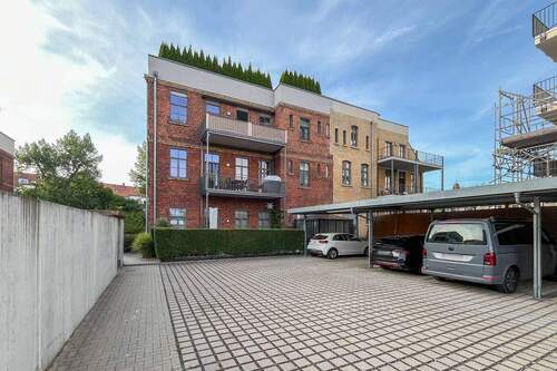 Vorderansicht Haus - 