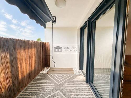 Loggia - Maisonette-Wohntraum in Köln-Niehl: Exklusiv wohnen in Rheinnähe