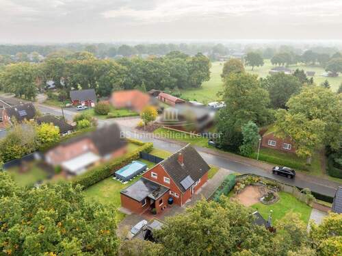 Bild 2 - 4 Zimmer Einfamilienhaus zum Kaufen in Westoverledingen