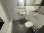 WC mit Dusche - 