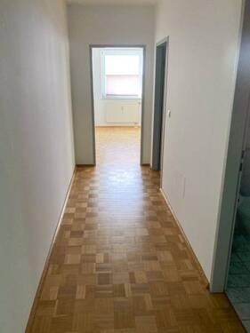 Diele] - 2 Zimmer Etagenwohnung zum Kaufen in Regensburg