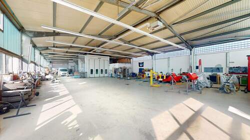 Halle - Halle in Ravensburg zum Kaufen