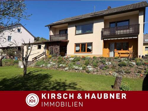 Gepflegtes Zweifamilienhaus - Ein-bis Zweifamilienhaus als perfektes Familien-Domizil! Velburg - Am Finkenherd