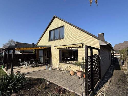 Rückansicht - 5 Zimmer Einfamilienhaus in Ransbach-Baumbach