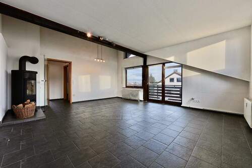 Wohnbereich - 3 Zimmer Etagenwohnung zum Kaufen in Beimerstetten