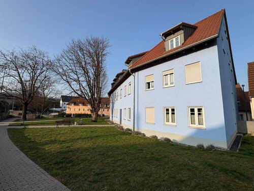 Gebäudeansicht - 5 Zimmer Mehrfamilienhaus, Wohnhaus zum Kaufen in Kitzingen