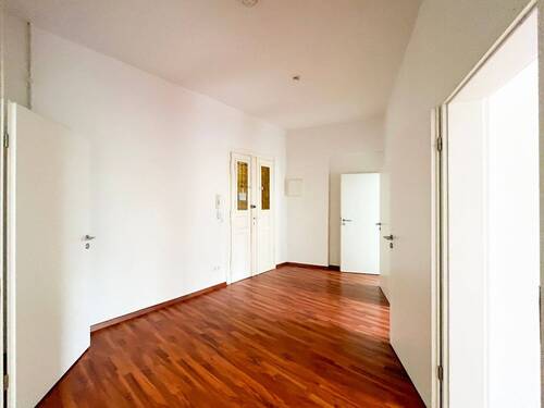 Flur - 3 Zimmer Etagenwohnung in Leipzig