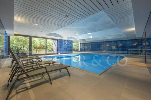 Schwimmbad - 