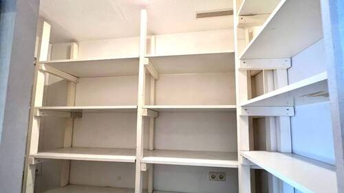 Abstellkammer - 