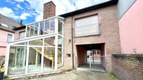 Einfahrt - 4 Zimmer Einfamilienhaus zur Miete in Kaiserslautern