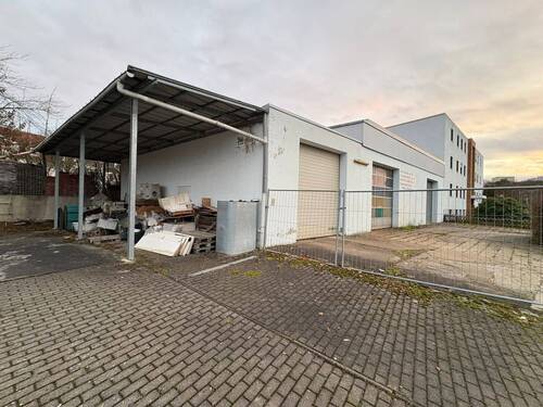Hallengebäude - 1 Zimmer Mehrfamilienhaus, Wohnhaus zum Kaufen in Bayreuth