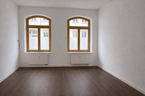 Wohnzimmer - 2 Zimmer Etagenwohnung in Dresden