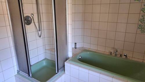 Bad m Dusche u Wanne.jpg - 