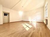 Wohnzimmer - 2 Zimmer Etagenwohnung in Leipzig