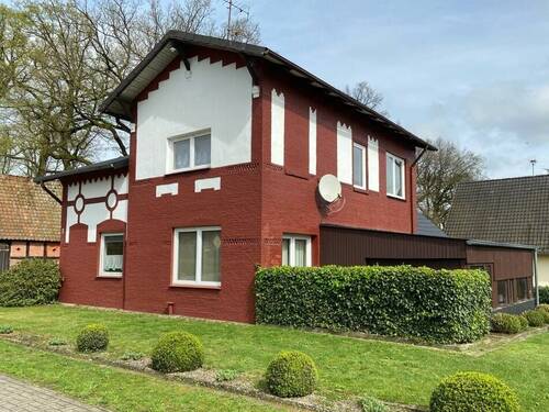 Straßenansicht - 
