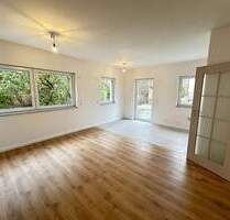 ! EG Wohnung mit großer Terrasse und Gartenanteil ! - Berlin Altglienicke