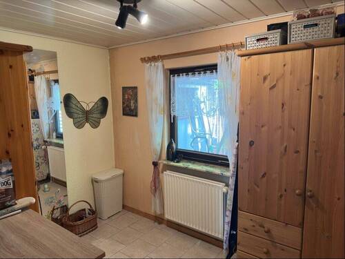 HWR 1 - 