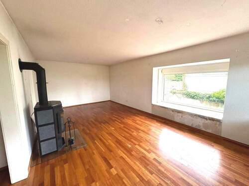 Wohnzimmer - 9 Zimmer Einfamilienhaus zum Kaufen in Hückelhoven