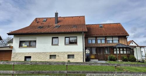 Ostansicht - 7 Zimmer Mehrfamilienhaus, Wohnhaus zum Kaufen in Heidenheim