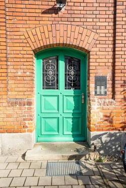 Eingang - Hochwertig sanierte 3 ZKB-Wohnung mit Balkon Nähe Ostpark in Regensburg