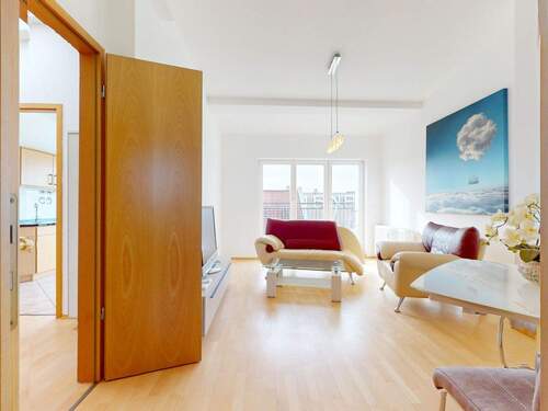 Wohnzimmer - 3 Zimmer Etagenwohnung in Berlin