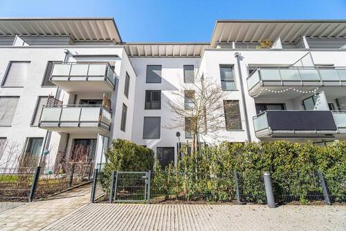 Hausansicht - 4 Zimmer Etagenwohnung in Grafing