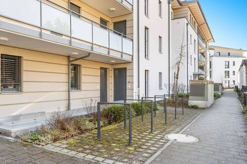 Zugang zur Wohnung - Etagenwohnung mit 97,50 m&sup2; in Grafing zum Kaufen