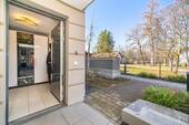 Wohnungseingang und Umgebung - 