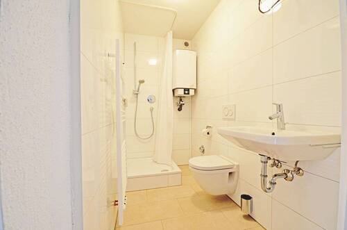 Modernes Bad – nun ohne Boiler - Etagenwohnung mit 28,00 m² in Gerlingen zur Miete