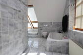 En-suite Vollbad DG - 