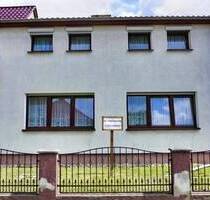 Großes Familienhaus mit Einliegerwohnung & Garten in Britz