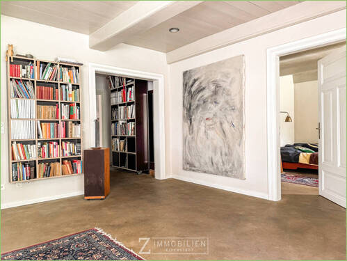 Zur Küche und zum Gästezimmer - 