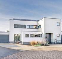 Freistehendes EFH mit luxuriöser Ausstattung und tollem Garten in einmaliger Lage von Malsch