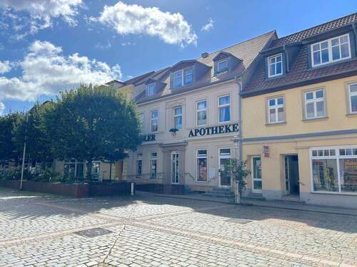 Straßenansicht - Wohngeschäftshaus am Markt in Pritzwalk