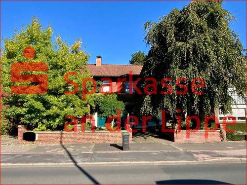 Hausansicht Vorderseite - Werne-West: Einfamilienhaus mit vielfältigen Nutzungsmöglichkeiten und traumhaftem Garten