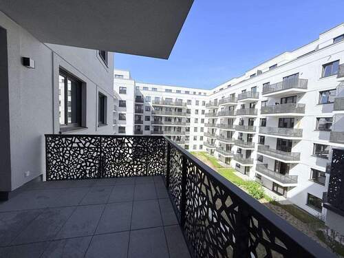 Balkon - Etagenwohnung mit 47,00 m&sup2; in Berlin zum Kaufen