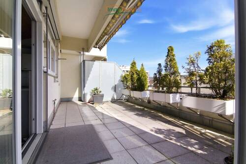 Großzügiger Balkon - 3 Zimmer Etagenwohnung zum Kaufen in Weil am Rhein