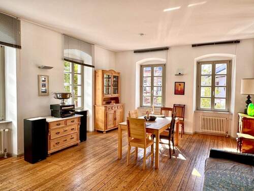 Essplatz - Einfamilienhaus mit 301,00 m² in Kaiserslautern zum Kaufen