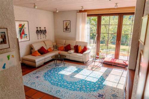 Wohnzimmer. - Einfamilienhaus mit 230,00 m&sup2; in Kassel zum Kaufen