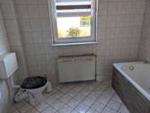 Bad mit Wanne oben - 
